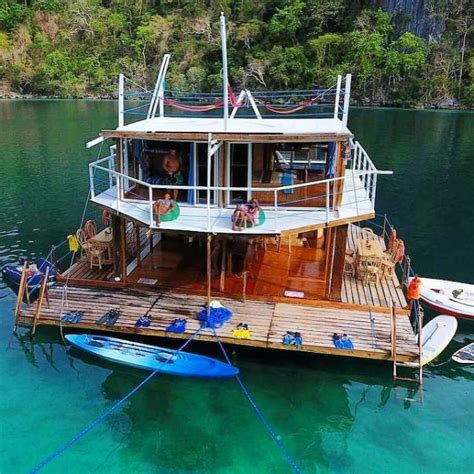 floating hotel in coron palawan.